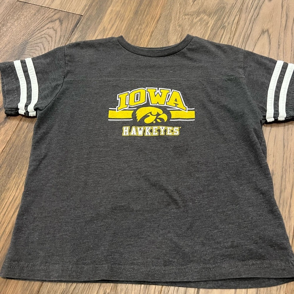 University of Iowa
Iowa Hawkeyes 
Youth 5/6 T Shirt